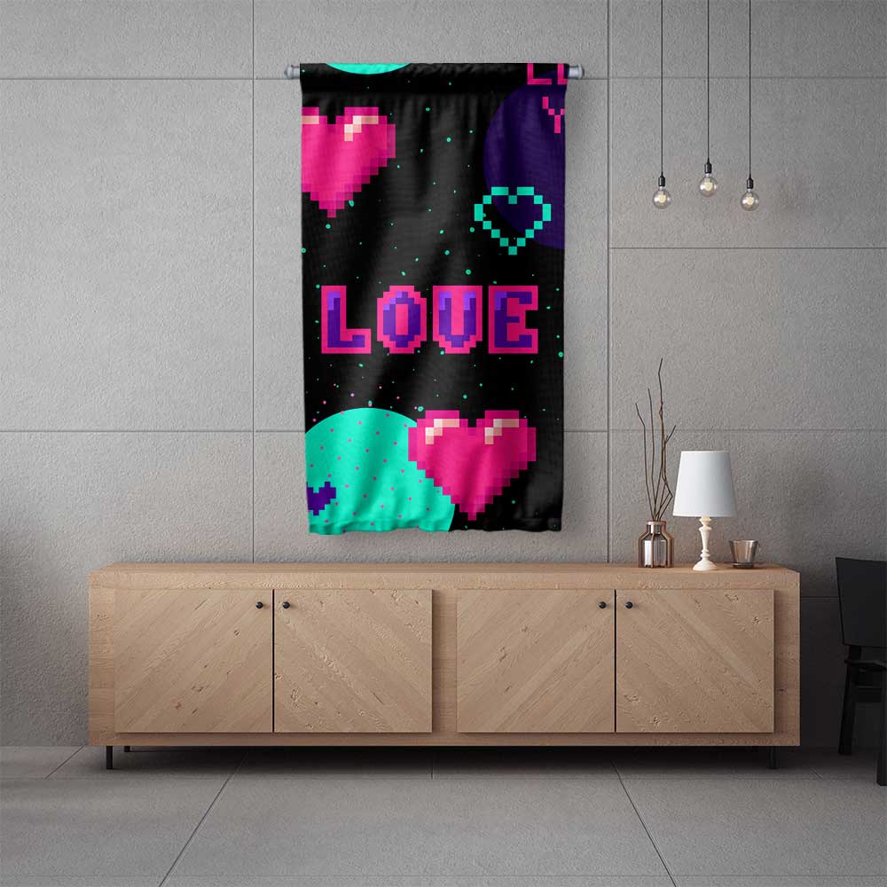 Retro Pixel Kalpli LOVE Temalı Duvar Flaması 4548