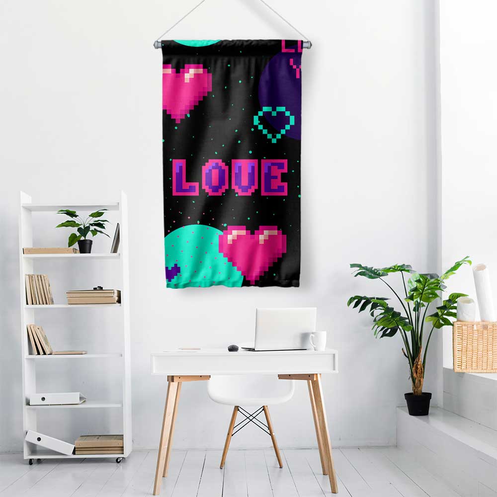 Retro Pixel Kalpli LOVE Temalı Duvar Flaması 4548