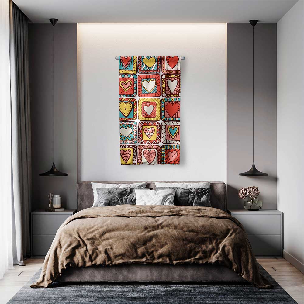 Renkli Kalp Desenli Patchwork Romantik Duvar Flaması 4549