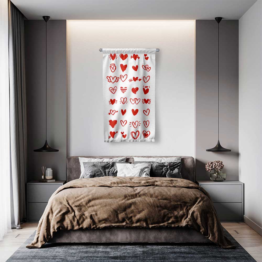 El Çizimi Kalp Desenli Romantik Duvar Flaması 4558