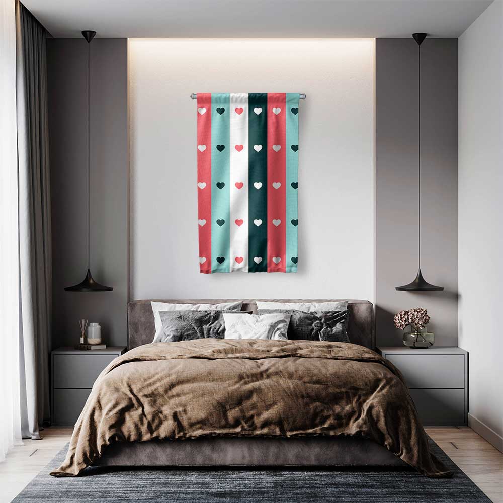 Çizgili Kalp Desenli Modern Romantik Duvar Flaması 4559