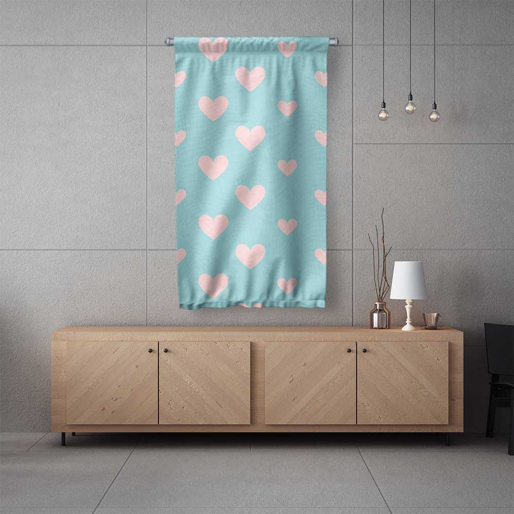 Pastel Kalp Desenli Romantik Duvar Flaması 4562