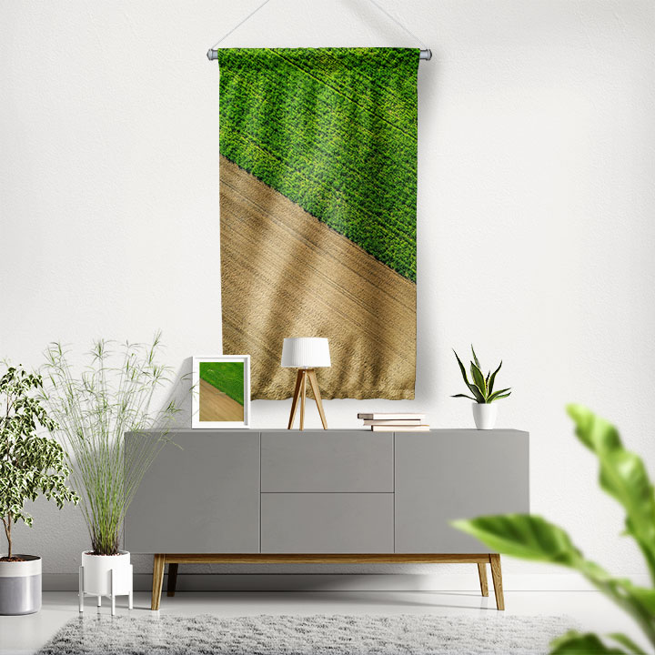 Yeşil ve Toprak Tonlu Tarla Desenli Duvar Flaması 4768