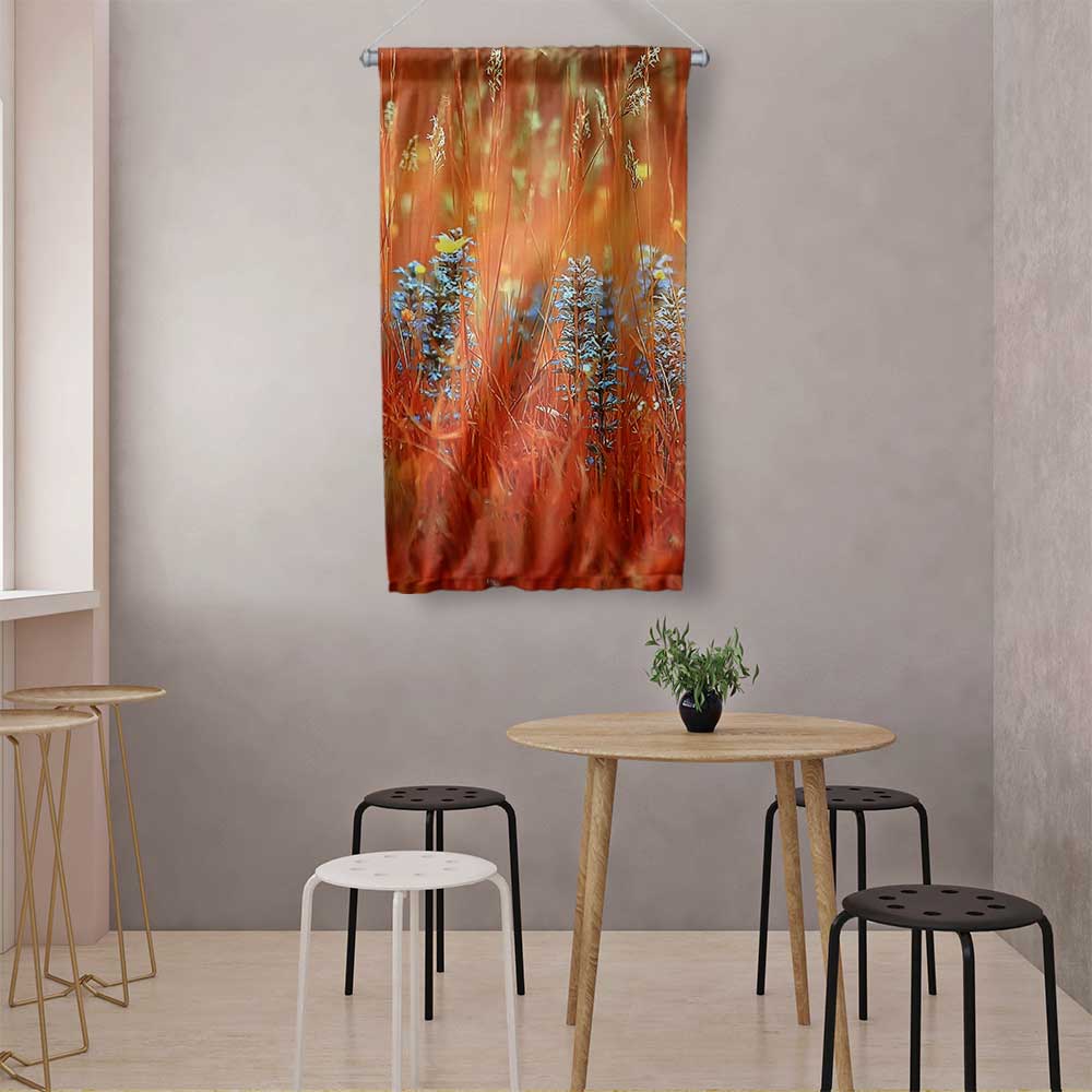 Turuncu Kır Çiçekleri ve Lavanta Detaylı Duvar Flaması 4772