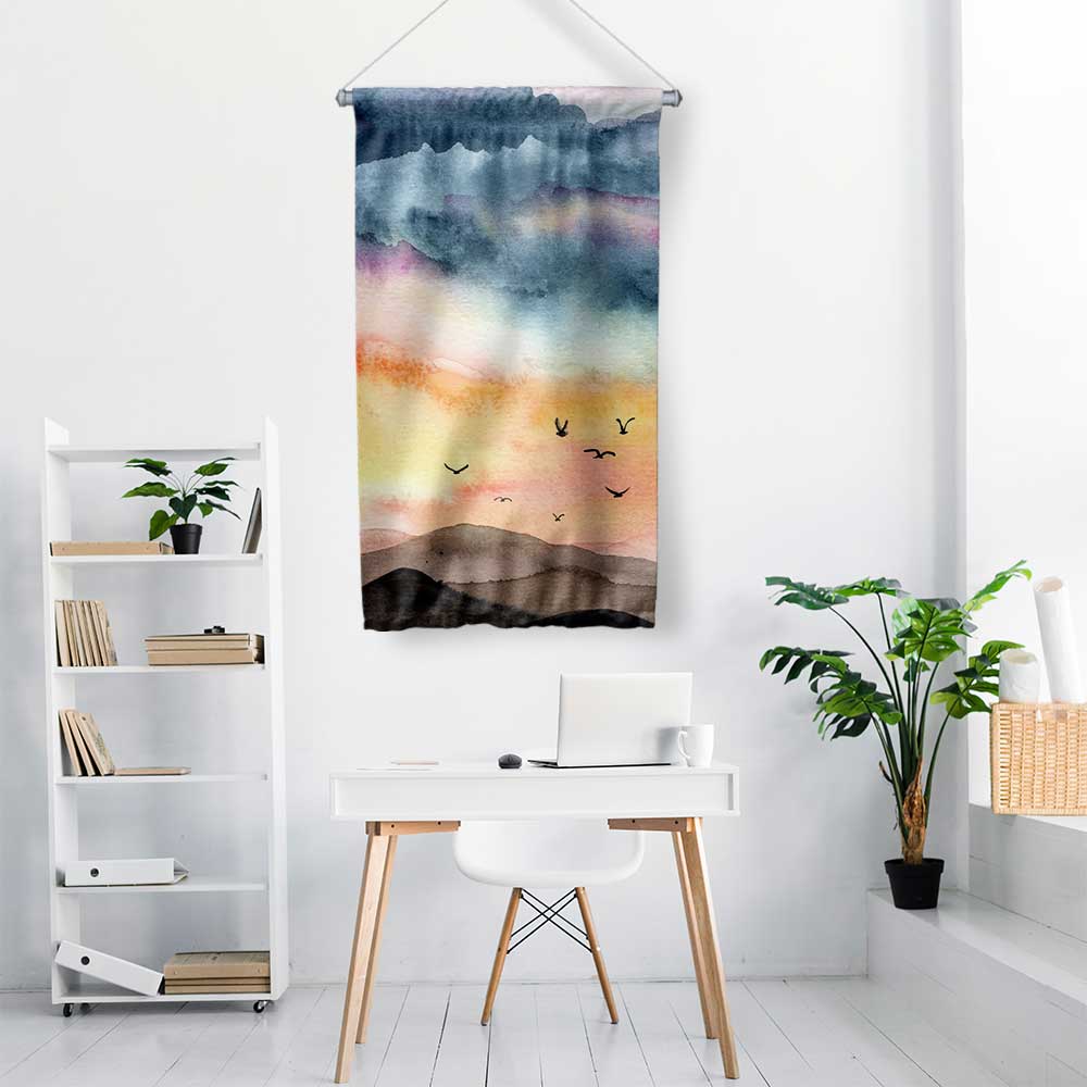 Soyut Gün Batımı ve Kuş Silüetli Duvar Flaması 4775