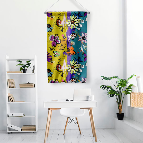 Renkli Çiçek Desenli Duvar Flaması 5040