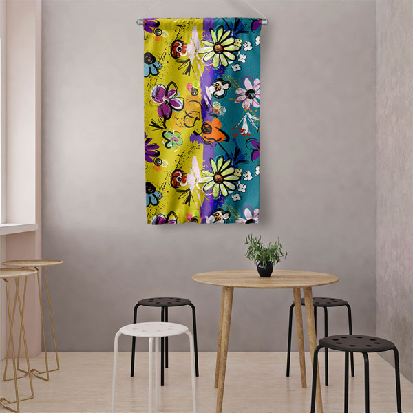 Renkli Çiçek Desenli Duvar Flaması 5040