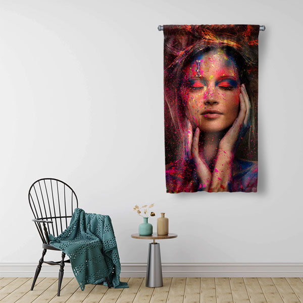 Renkli Makyajlı Kadın Portresi Kuaför Duvar Flaması 5752