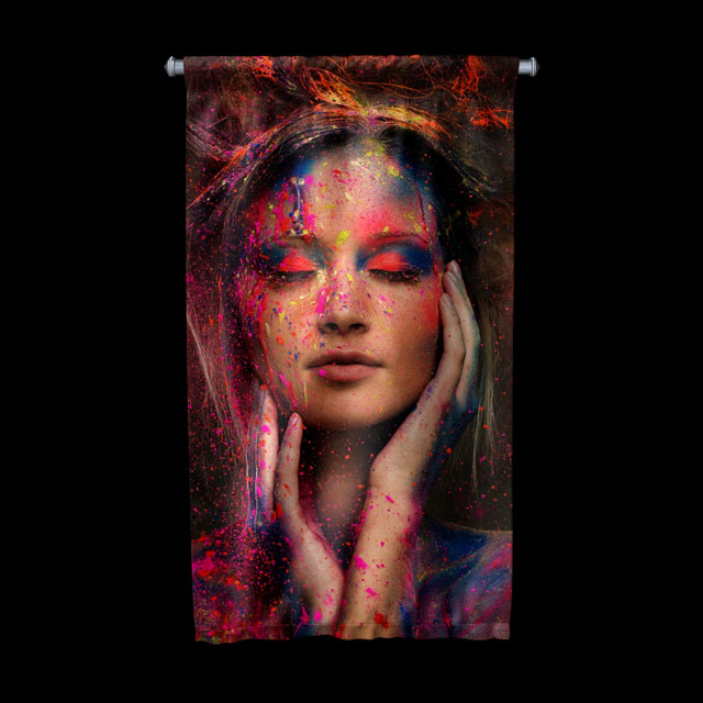 Renkli Makyajlı Kadın Portresi Kuaför Duvar Flaması 5752