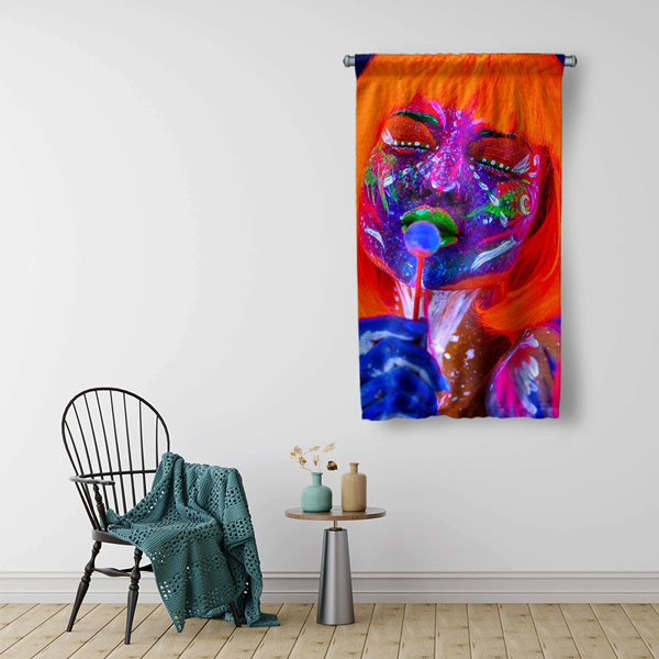 Neon Işıklı Kadın Portre Tasarımlı Kuaför Duvar Flaması Kumaş Baskı 5755