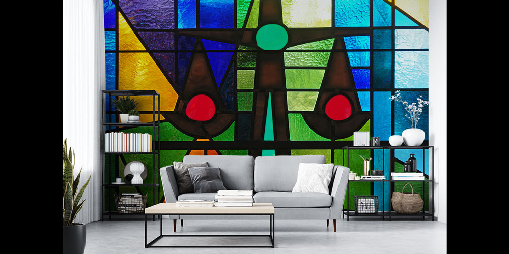 Renkli Vitray Tasarımlı Hukuk Duvar Kağıdı – Adalet Terazisi Figürü 5288