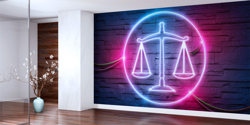 duvar-kagitlari-5284-01 Neon Adalet Terazisi Duvar Kağıdı – Hukuk Büroları için Modern Tasarım 5284
