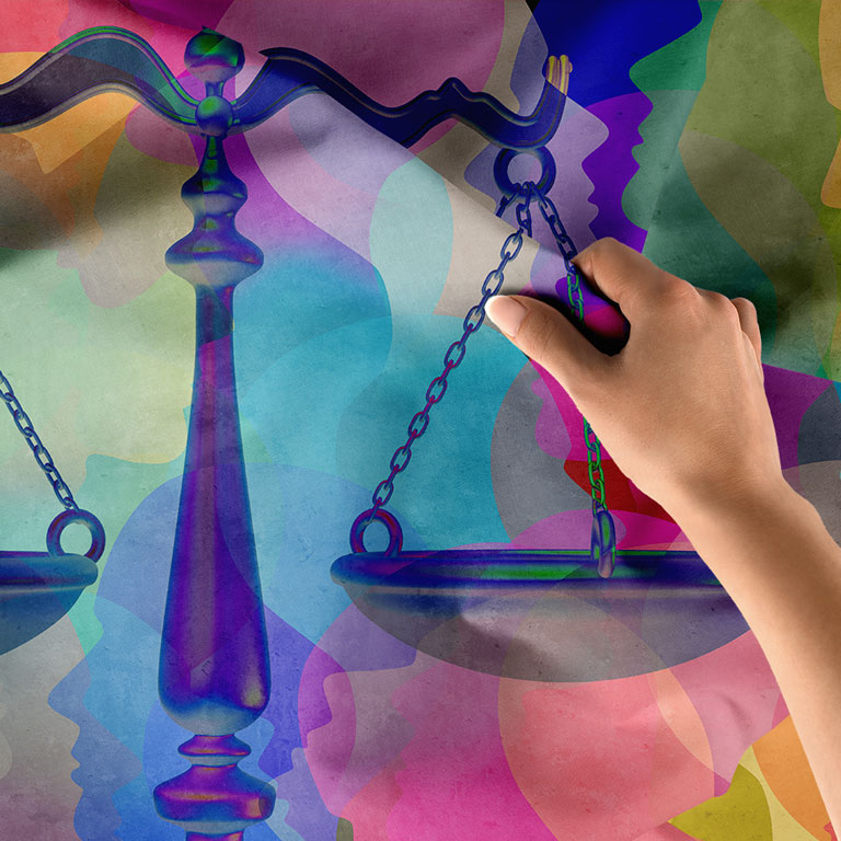 Renkli Siluetler ve Adalet Terazisi Duvar Örtüsü 5308