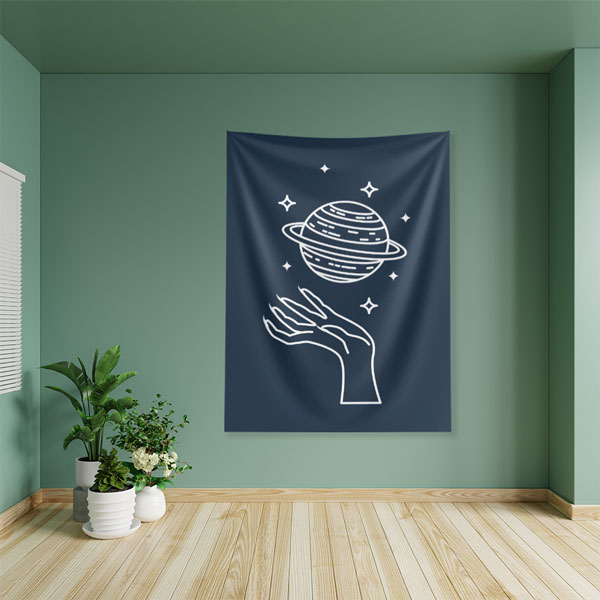 Gezegen ve El Figürlü Minimal Duvar Örtüsü – Modern Kozmik Duvar Dekoru 6277