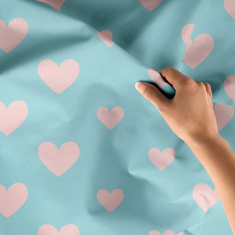 Pastel Kalp Desenli Duvar Örtüsü 4528