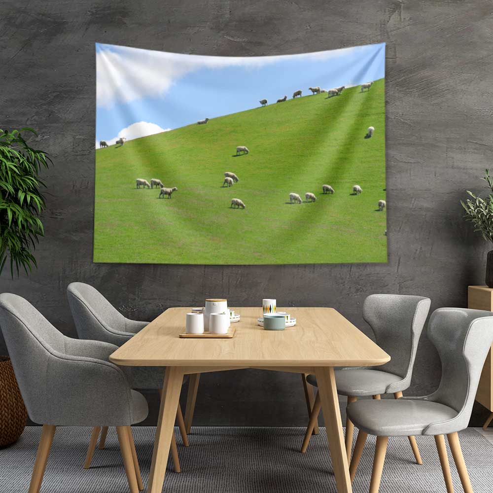 Yeşil Tepede Otlayan Koyunlar Çiftlik Temalı Duvar Örtüsü 4742