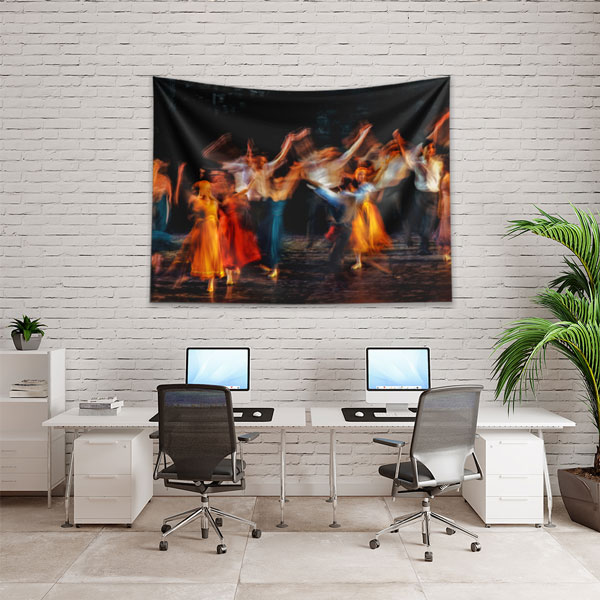 Hareketli Dans Sahnesi Temalı Sanatsal Duvar Örtüsü 5085