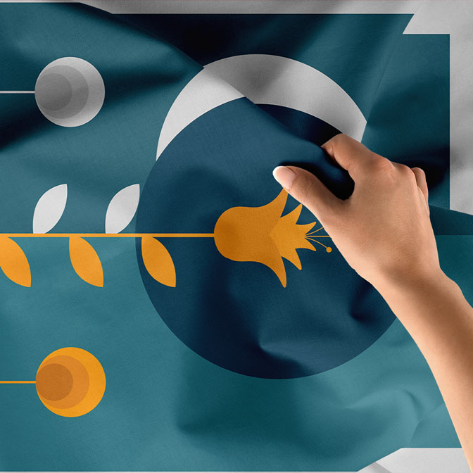 Minimal Hilal ve Çiçek Figürlü Duvar Örtüsü 6286