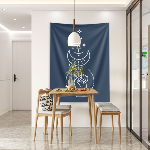 Minimal Ay ve El Figürlü Duvar Örtüsü – Modern Mistik Duvar Sanatı 6276