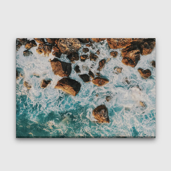 Kayalıklara Vuran Dalgalar Üstten Görünüm Deniz Temalı Duvar Tablosu 4572