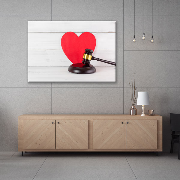 Kalp ve Hakim Tokmağı Temalı Hukuk Kanvas Tablo – 5254