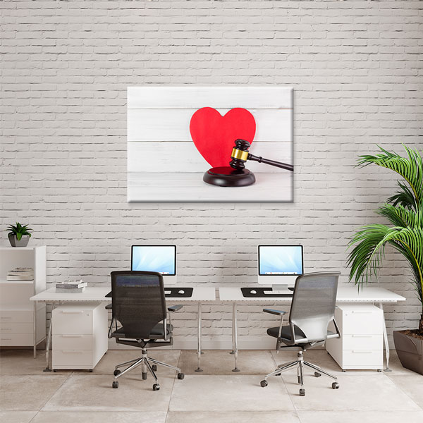 Kalp ve Hakim Tokmağı Temalı Hukuk Kanvas Tablo – 5254