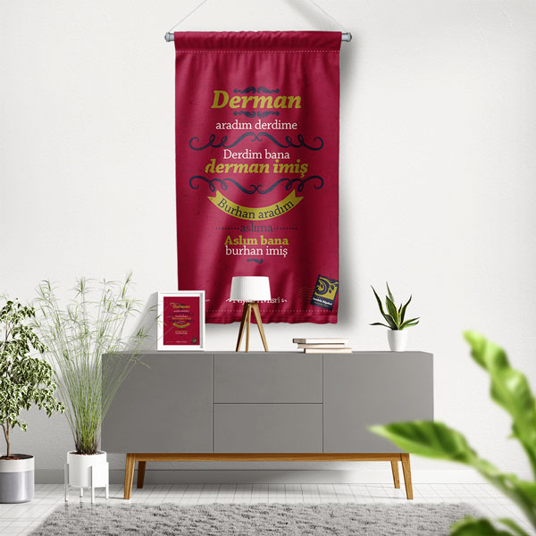 Niyazi Mısrî Şiirli Duvar Flaması - "Derman Aradım" Edebi Baskı 8022