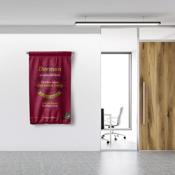 Niyazi Mısrî Şiirli Duvar Flaması - "Derman Aradım" Edebi Baskı 8022