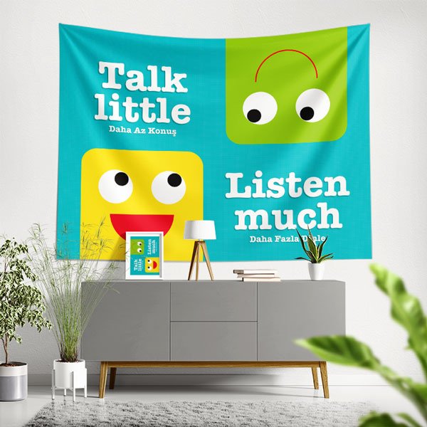 english-class-wall-tapestry-8238-00 "Daha Az Konuş Daha Fazla Dinle" Eğitici Duvar Örtüsü 8238