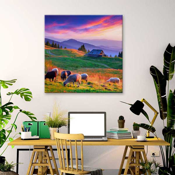Gün Batımında Kır Evi ve Otlayan Koyunlar Manzarası Kanvas Tablo 4693