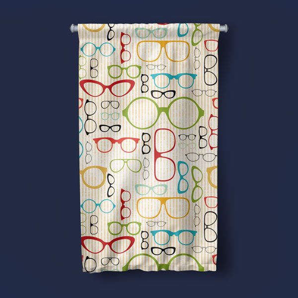 Renkli Gözlük Desenli Dekoratif Duvar Flaması 8206