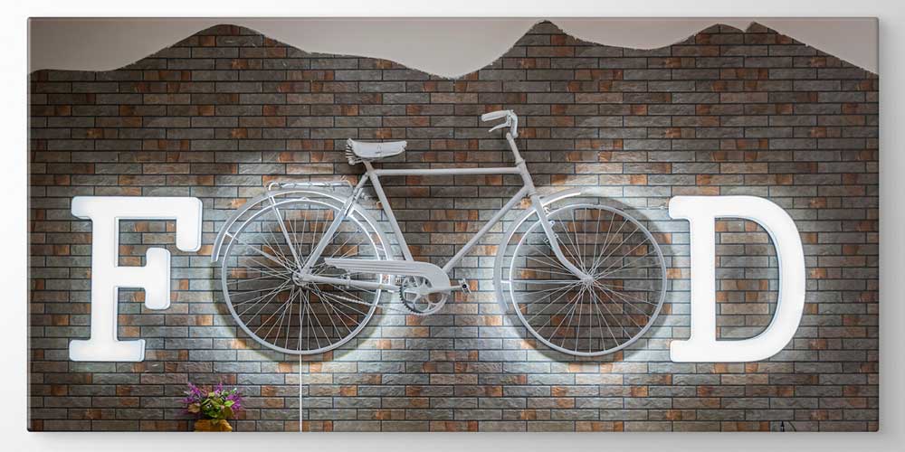Bisiklet ve “FOOD” Yazılı Tuğla Duvar Temalı Büyük Ebat Duvar Dekoru – 12405