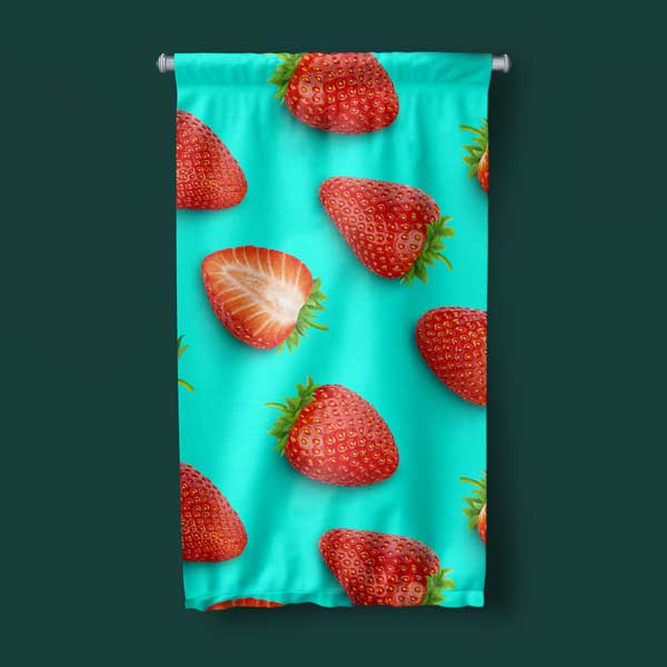 Çilek Desenli Duvar Flaması Kumaş Baskı 12611