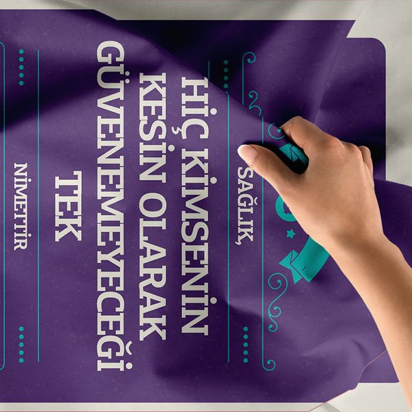 Sağlık "Hiç Kimsenin Güvenemeyeceği Tek Nimet" Duvar Örtüsü 8492