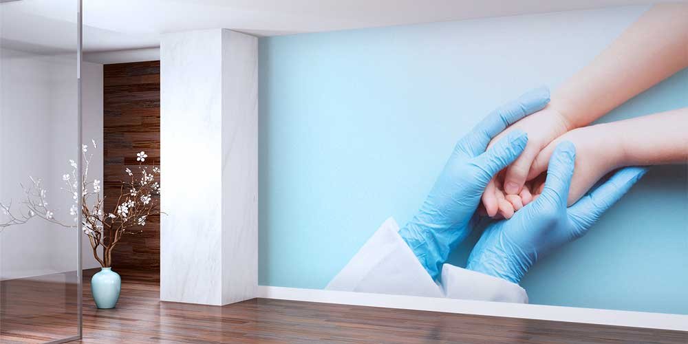Şefkatli Dokunuş Duvar Kağıdı - Çocuk Hastane & Klinik Duvar Dekoru 12646