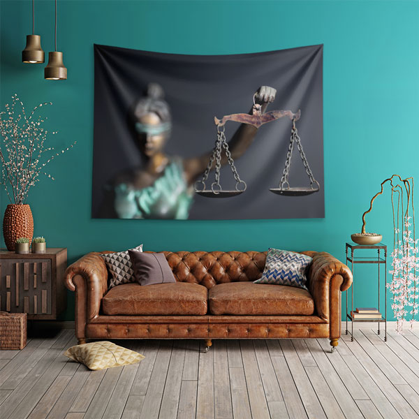 hukuk-duvar-dekor-5297-01 Adalet Terazisi Temalı Duvar Örtüsü – Hukuk Büroları için Kumaş Baskı 5297