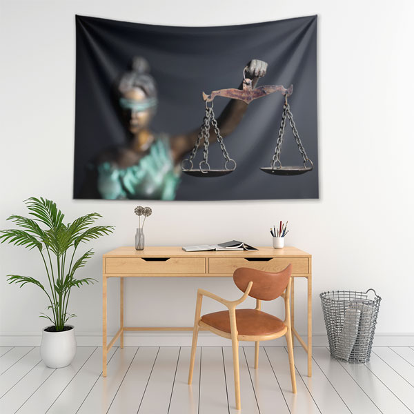 hukuk-duvar-dekor-5297-04 Adalet Terazisi Temalı Duvar Örtüsü – Hukuk Büroları için Kumaş Baskı 5297