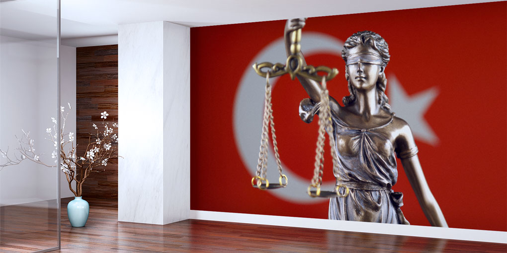 Türk Bayraklı Adalet Heykeli Hukuk Duvar Kağıdı – Hukuk Büroları için Tasarım 5285