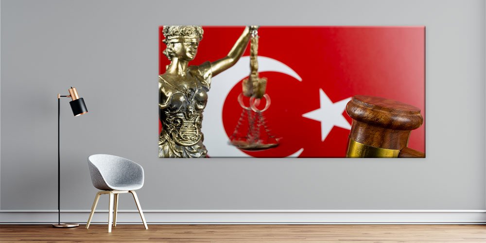 Türk Bayraklı Lady Justice Temalı Büyük Ebat Duvar Dekoru 7874