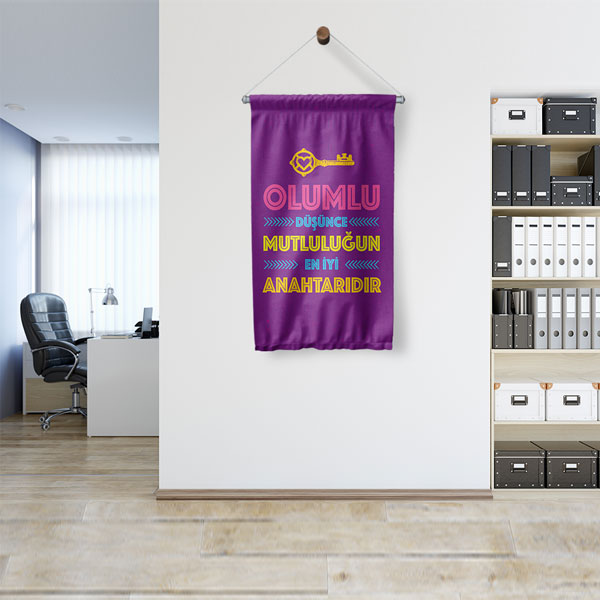 Olumlu Düşünce Mutluluğun Anahtarı Motivasyon Yazılı Duvar Flaması 7722