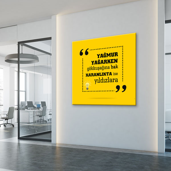 ilham-verici-posterler-7538-04 Yağmur Yağarken Gökkuşağına Bak Motivasyon Kanvas Tablo 7538