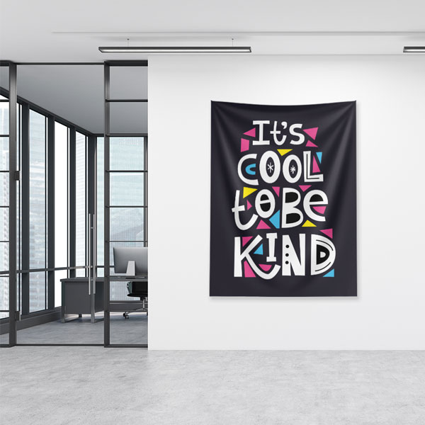Motivasyon Duvar Örtüsü - It’s Cool to Be Kind 7625
