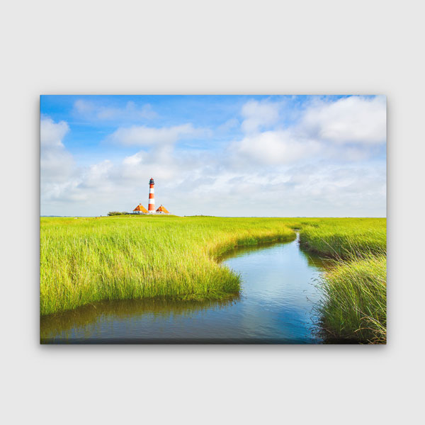 Fener Kulesi ve Yeşil Çayırlar Doğa Manzarası Kanvas Tablo 13470