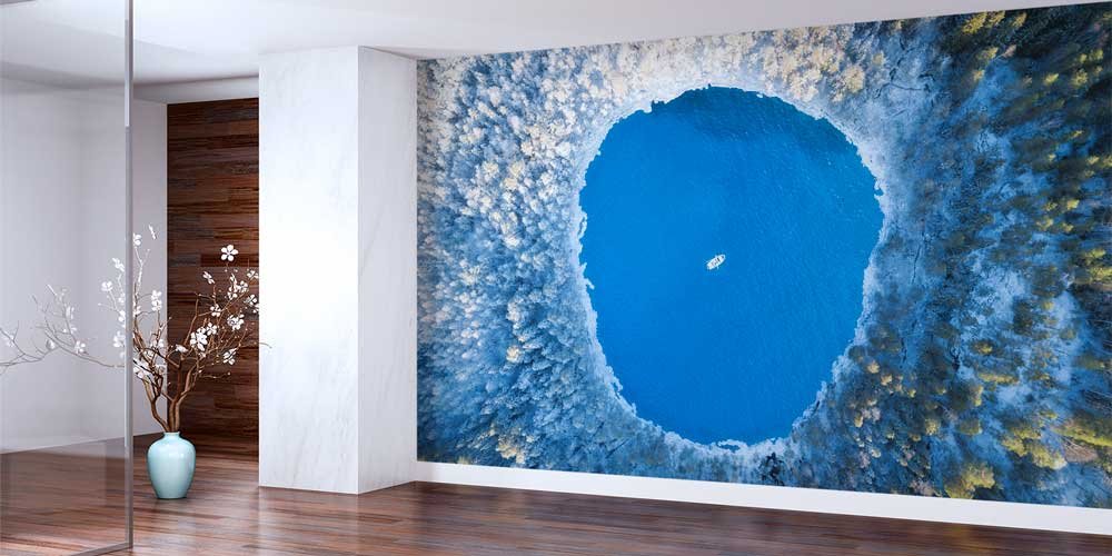 Havadan Çekim Donmuş Göl ve Tekne Manzaralı Duvar Kağıdı 13110