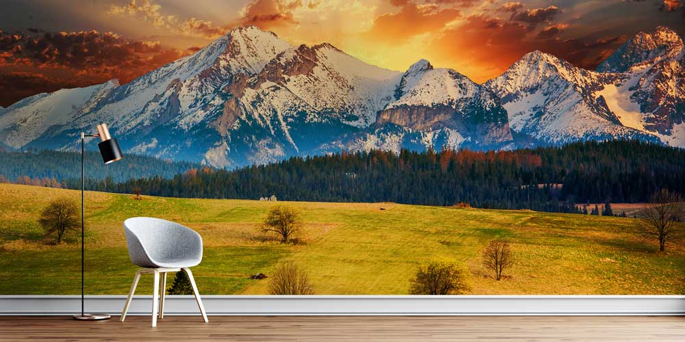 Gün Batımında Karlı Dağlar ve Yeşil Ova Manzaralı Doğa Duvar Kağıdı 13036