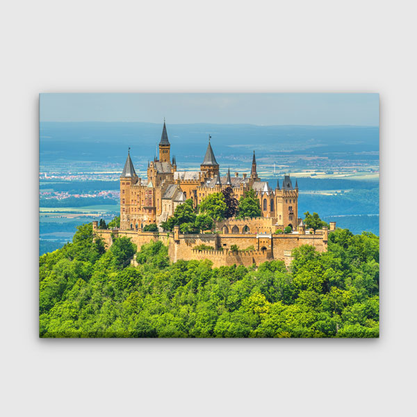 Orman Zirvesinde Yer Alan Tarihi Kale ve Doğa Manzarası Duvar Tablosu 13414