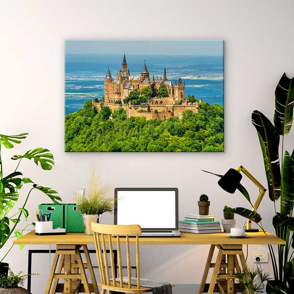 Orman Zirvesinde Yer Alan Tarihi Kale ve Doğa Manzarası Duvar Tablosu 13414