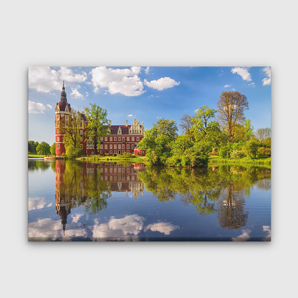 Yansımalı Göl ve Tarihi Kale Manzarası Kanvas Tablo 13427