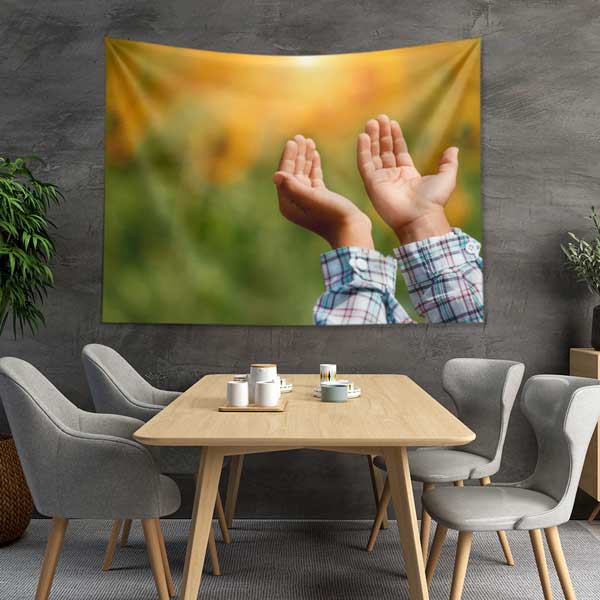 Dua Eden Çocuk Duvar Örtüsü 10534