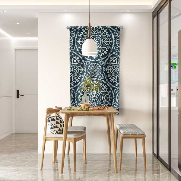 Mavi-Beyaz Geleneksel Desenli Duvar Flaması 10651